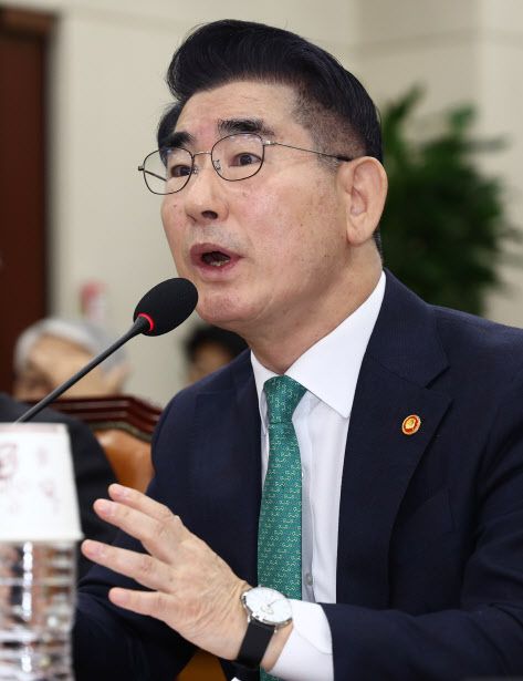 12.3 비상계엄 사태의 핵심 인물 중 한 명인 김용현 전 국방부 장관. 그는 비상계엄 해제 이후 언론 인터뷰를 통해 선관위 침투 배경에 대해 ‘부정선거 확인차원’이라고 밝혔다. (사진=뉴스1)