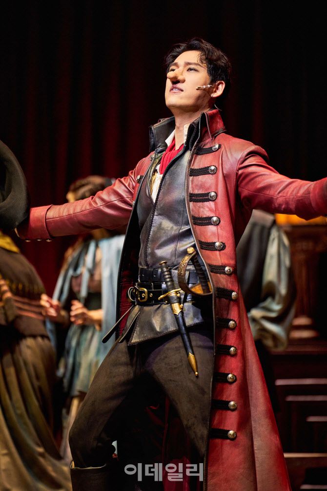 (사진=RG컴퍼니, CJ ENM)