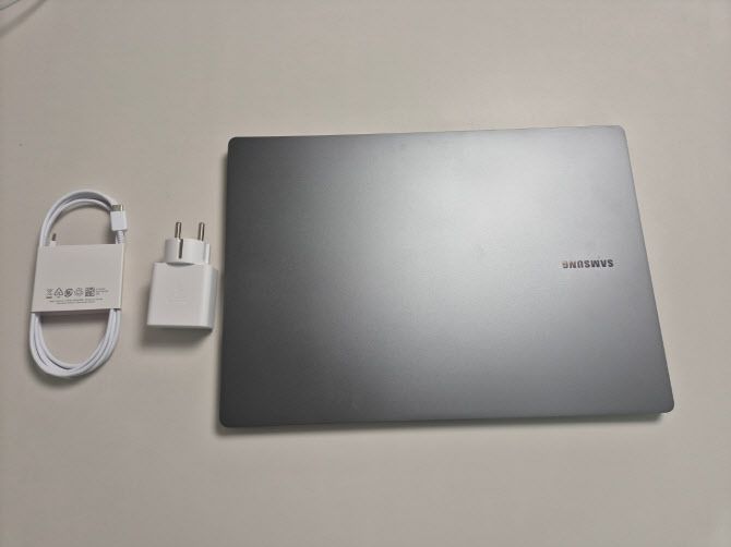 갤럭시 북 5 프로 16인치 구성품