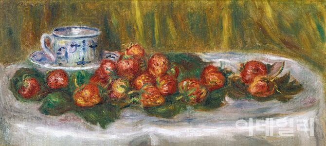 케이옥션 ‘2월 경매’에 출품한 피에르 오귀스트 르누아르의 ‘딸기가 있는 정물’(Nature Morte aux Fraises 1905, 50.2×23.5㎝). 정교한 묘사가 도드라진 르누아르의 후기 작품이다. 시작가 10억원(사진=케이옥션).