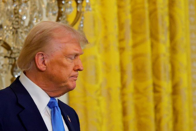 도널드 트럼프 미국 대통령이 24일(현지시간) 미국 워싱턴 DC 백악관 기자회견에 참석하고 있다.(사진=로이터)