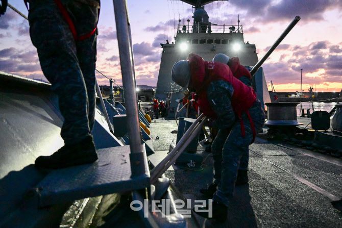 해군기동함대사령부가 25~27일 서해와 남해상에서 군사대비태세 확립을 위한 해상훈련을 실시하고 있다. (사진=해군)