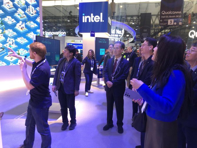 MWC2025에 참석한 홍진배 IITP 원장