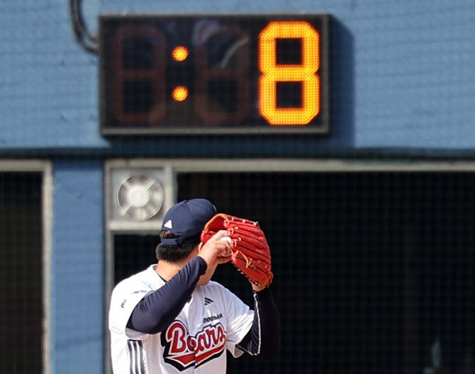 올해부터 KBO리그에 피치클락 제도가 정식 도입된다. 사진=뉴시스