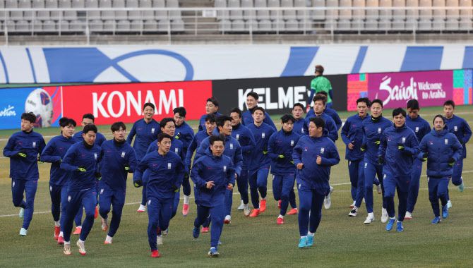 2026 북중미 월드컵 아시아지역 3차 예선 B조 7차전 오만전을 하루 앞둔 한국 축구대표팀이 19일 경기도 고양종합운동장에서 훈련하고 있다. 사진=연합뉴스