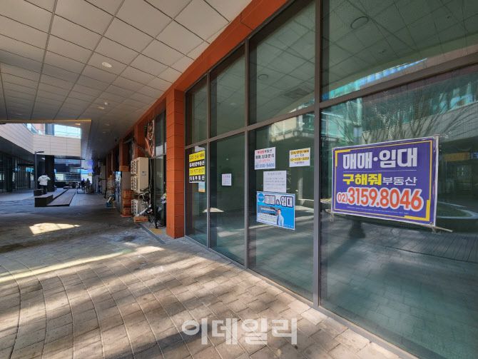 경기도 고양시에 위치한 한 지식산업센터들이 공실인 모습. (사진=이데일리 이배운 기자)