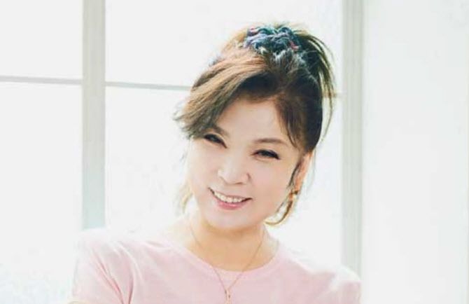 사진=야시로 아키 공식 홈페이지