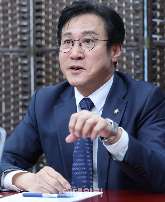 신영대 더불어민주당 의원이 17일 서울 여의도 국회 의원회관에서 이데일리와 인터뷰를 하고 있다.(사진=이데일리 노진환 기자)