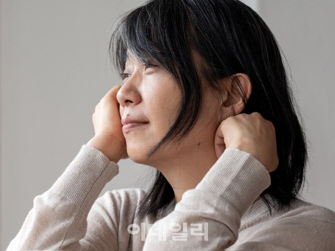 한강 작가. (사진=전명은, 문학과지성사)