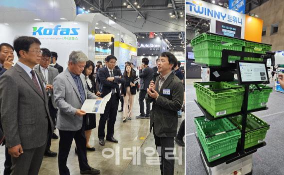 22일 경기 고양시 킨텍스에서 열린 ‘2025 국제물류산업대전’에서 박상우(왼쪽 사진 맨 왼쪽) 국토교통부 장관이 천영석(왼쪽 사진 오른쪽) 트위니 대표의 사업 발표를 청취하고 있다. 오른쪽 사진은 시연 중인 트위니 자율주행 물류로봇 ‘나르고 오더피킹’ 모습.(사진=김범준 기자)
