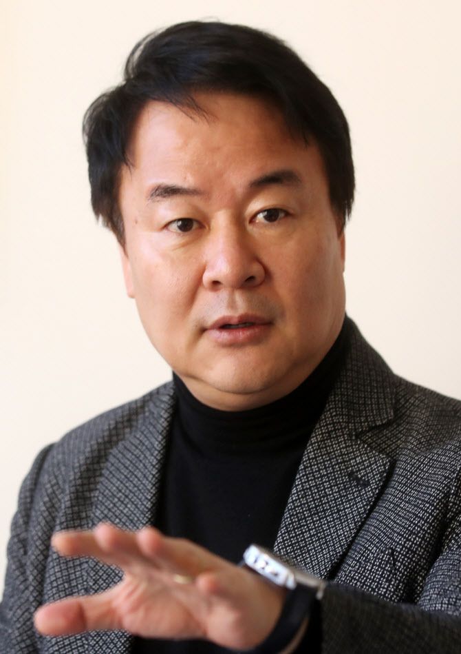 [이데일리 김태형 기자] 박용후 피와이에이치 대표(관점디자이너)