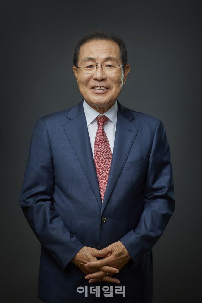 윤동한 콜마그룹 회장(사진=콜마홀딩스)