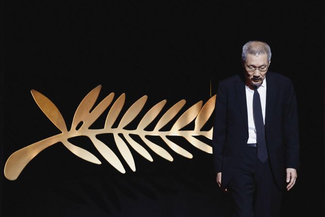 제78회 칸국제영화제 페막식에 심사위원 자격으로 참석한 홍상수 감독. (사진=로이터)