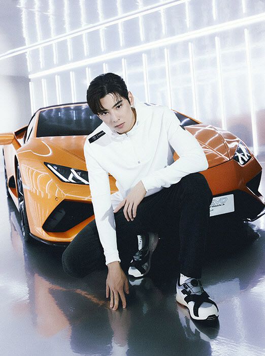 지난 2022년 마스터바니에디션 x 오토모빌리 람보르기니 컬렉션을 착용한 차은우(사진=크리스에프앤씨)