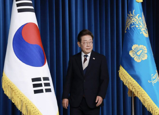 이재명 대통령이 4일 서울 용산 대통령실 청사에서 열린 인사브리핑에 입장하고 있다.(사진=연합뉴스)