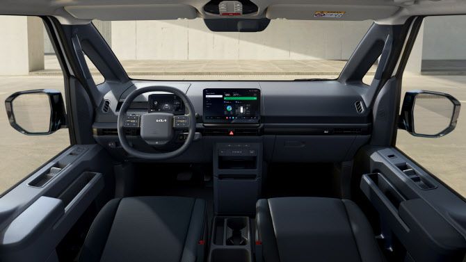 더 기아 PV5 카고 내장. (사진=기아)