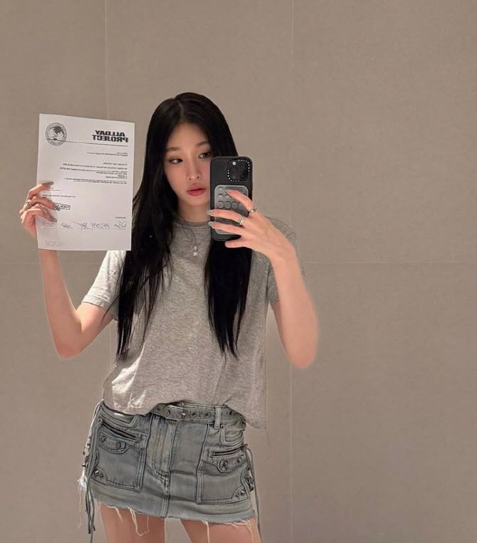 올데이 프로젝트로 데뷔를 앞둔 애니(사진=SNS)