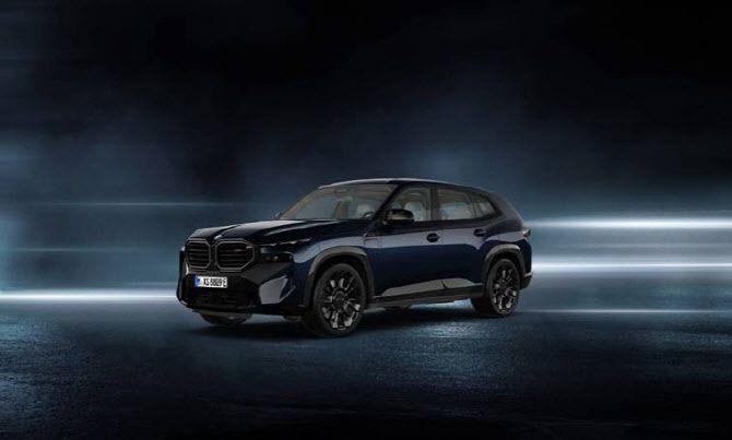 BMW XM 레이블 카본 블랙 에디션.