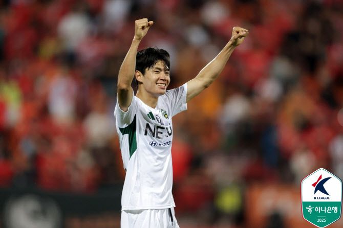 전진우(전북). 사진=한국프로축구연맹