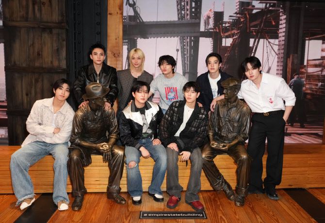 스트레이 키즈의 엠파이어 스테이트 빌딩 점등식(사진=JYP엔터테인먼트)