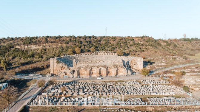튀르키예 안탈리아의 고대 도시 페르게(Perge) 유적지 전경 (사진=튀르키예문화관광부)