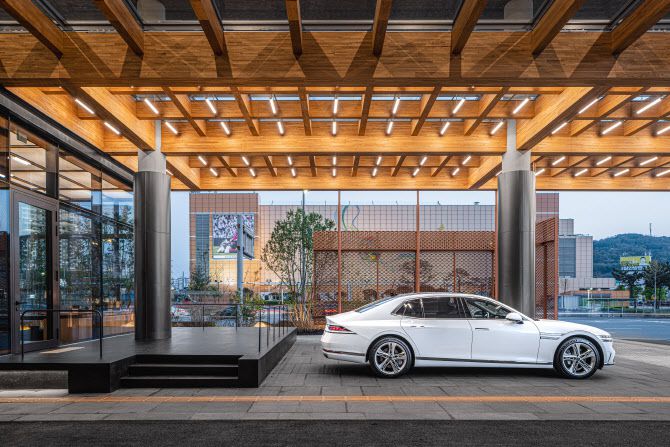 ‘제네시스 청주’ 시승 라운지. (사진=제네시스)