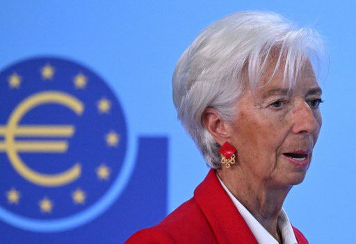 크리스틴 라가르드 유럽중앙은행(ECB) 총재가 지난달 독일 프랑크푸르트에 위치한 ECB 본부에서 유로존의 통화정책에 대한 기자회견을 하고 있다.(사진=AFP)