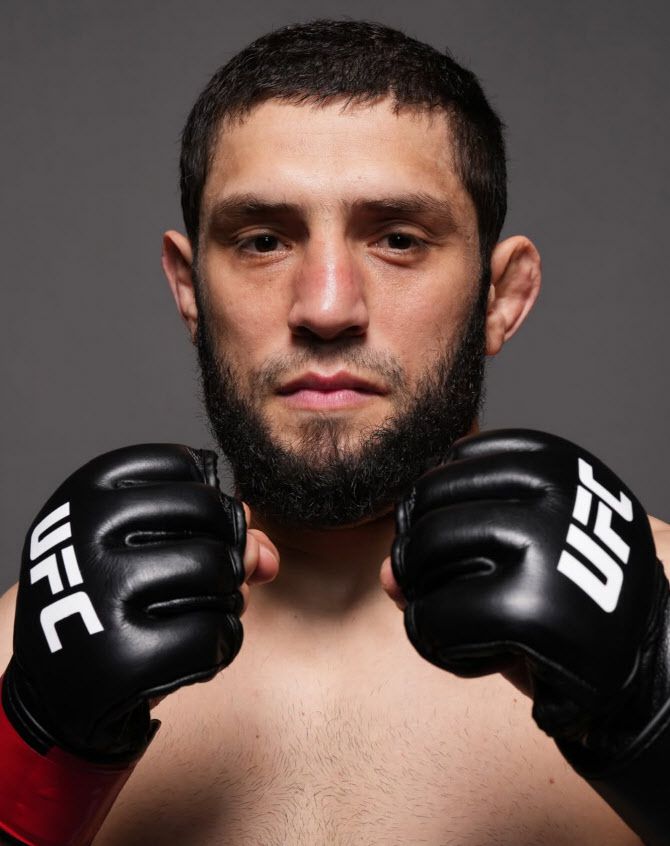 박준용과 맞서 싸울 이크람