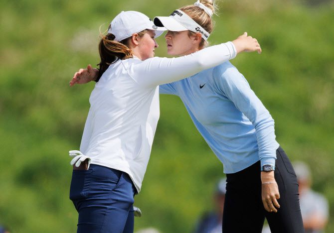 로티 워드와 넬리 코다(사진=AP/뉴시스)