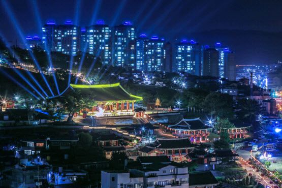 통영에서 펼쳐진 ‘국가유산 미디어아트’(사진=국가유산청).