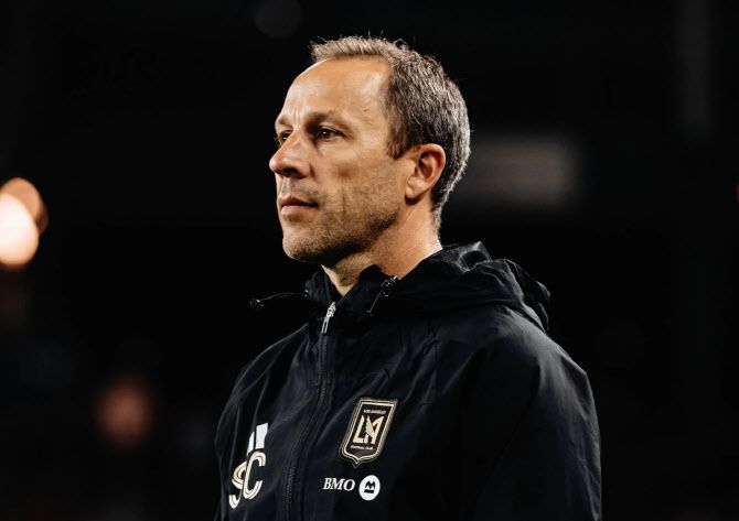 스티브 체룬돌로 감독. 사진=LA FC