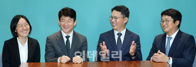법무법인 원 인플루언서 센터 소속 왼쪽부터 강서영 변호사, 임창국 변호사, 구창훈 변호사, 오지헌 변호사. (사진=방인권 기자)