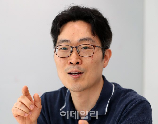 신우영 티맵모빌리티 검색기획 리더가 지난 10일 서울 중구 SKC 사옥에서 이데일리와 인터뷰를 진행하고 있다.(사진=김태형 기자)