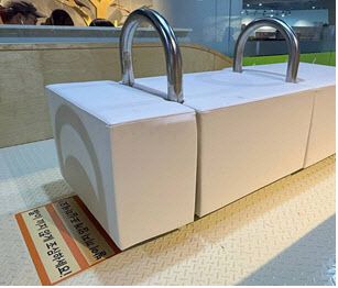 파스칼의 원리’ 전시품 펜스 설치 사진