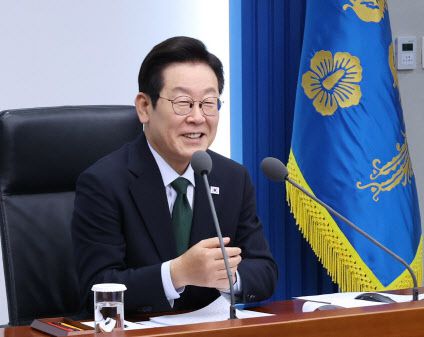 이재명 대통령이 13일 용산 대통령실에서 수석보좌관회의를 주재하고 있다.(사진=연합뉴스)