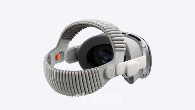 애플 비전프로의 듀얼 니트 밴드(사진=애플 홈페이지 갈무리)