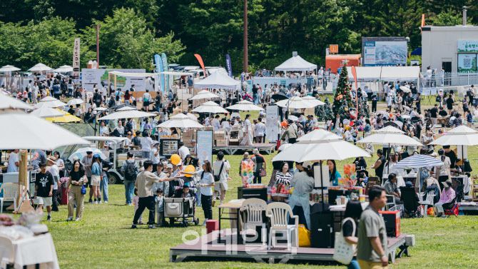 지난해 열린 ‘숲 속 빵 시장’(사진=곤지암리조트)