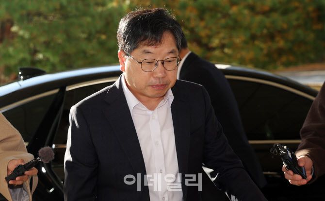 노만석 검찰총장 직무대행이 지난 10일 오전 서울 서초구 대검찰청으로 출근하고 있다. (사진=뉴스1)