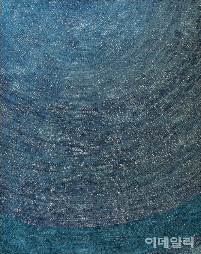 김환기의 ‘19-Ⅵ-71 ＃206’(1971, 면에 유채, 254×203㎝). 17일(현지시간) 미국 크리스티 뉴욕 경매에서 진행한 ‘20세기 이브닝 세일’에서 840만달러(약 123억 1776만원)에 낙찰, 한국 현대미술품 중 두 번째로 비싼 그림이 됐다(사진=크리스티).