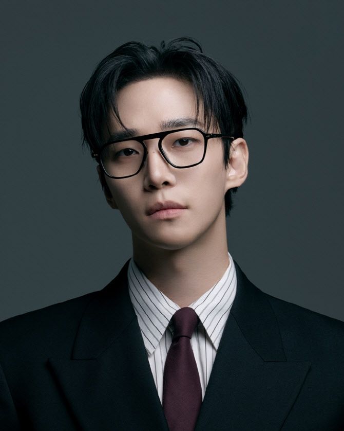 이준호(사진=오쓰리콜렉티브)