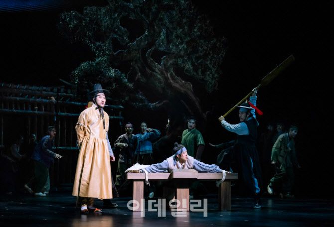 뮤지컬 ‘한복 입은 남자’의 한 장면 (사진=EMK뮤지컬컴퍼니)
