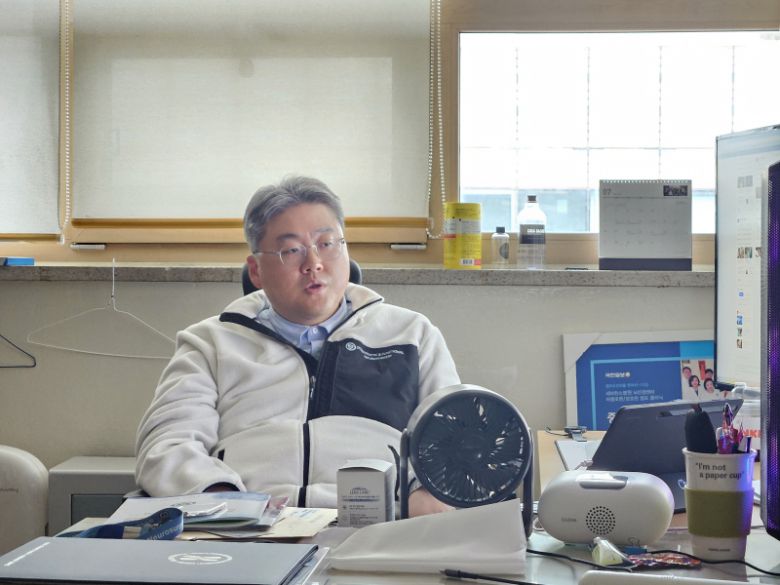 지난 11월 27일 서울 신촌세브란스 병원에서 장원석 신경외과 교수가 이데일리와 인터뷰를 하고 있다. (사진=고영테크놀러지)