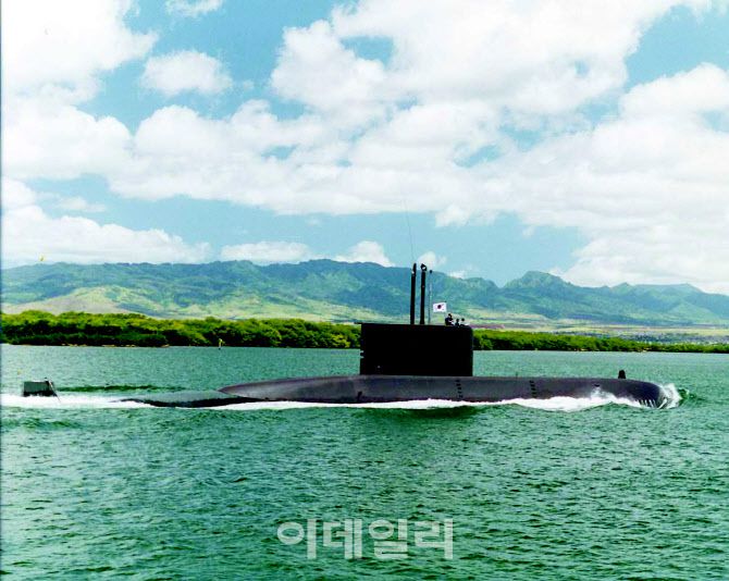 1997년 5월 장보고함이 하와이 파견 훈련을 통해 1만 마일 단독항해에 성공하며 장거리 잠항과 원해 작전능력을 입증했다. (사진=해군)