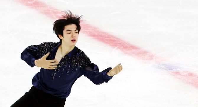3일 서울 목동아이스링크에서 열린 피겨스케이팅 국가대표 최종 선발전을 겸한 제80회 전국남녀 피겨스케이팅 종합선수권대회 쇼트 프로그램 경기에서 차준환 선수가 연기를 펼치고 있다. 사진=뉴시스