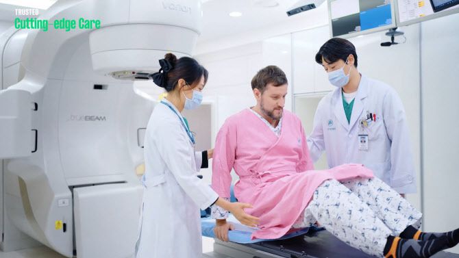 진료를 받는 외국인 의료관광객 (사진=비짓서울TV)