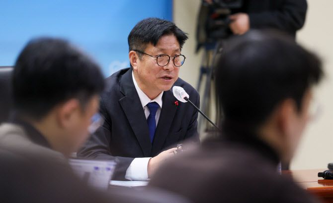 도성훈 인천교육감이 7일 인천교육청 영상회의실에서 새해 기자간담회를 열고 취재진의 질문에 답변하고 있다. (사진 = 인천교육청 제공)