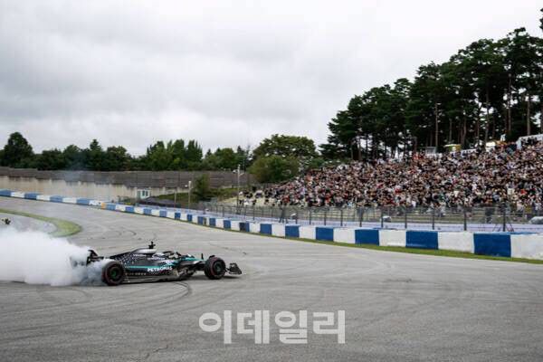 지난해 10월 용인 스피드웨이에서 진행된 F1 쇼런행사 현장 (사진=경기도)