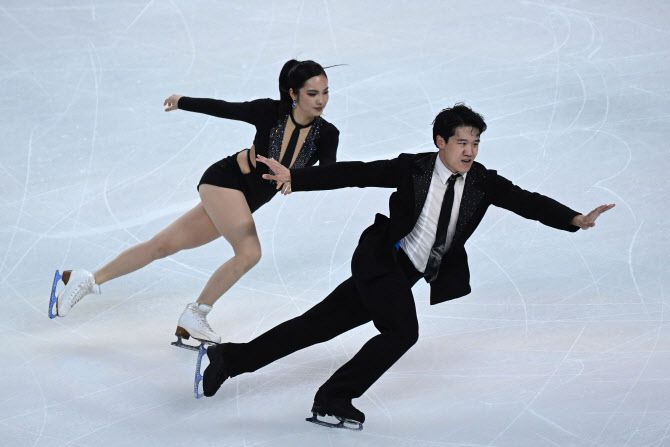 지난해 10월 25일 중국에서 열린 ISU 피겨스케이팅 그랑프리 시리즈에서 임해나·권예 조가 경기를 펼치고 있다.(사진=AFPBBNews)