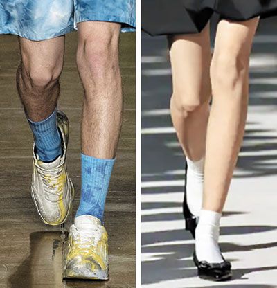 양말은 패션의 완성. 바지와 비슷한 홀치기염색으로 '깔맞춤' 한 MSGM 남성 의상(왼쪽)과 올 시즌 새롭게 선보인 비바 슈즈에 흰 양말로 포인트를 준 페라가모 여성 의상. /MSGM·살바토레 페라가모