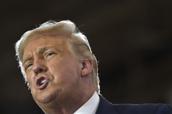 도널드 트럼프 미국 대통령이 6일 오하이오를 방문한 모습./AP .연합뉴스